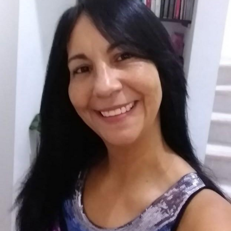 Yuriba: Maestra De Español